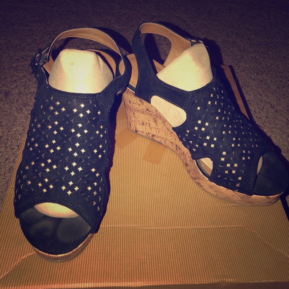 Black Velvet wedges
